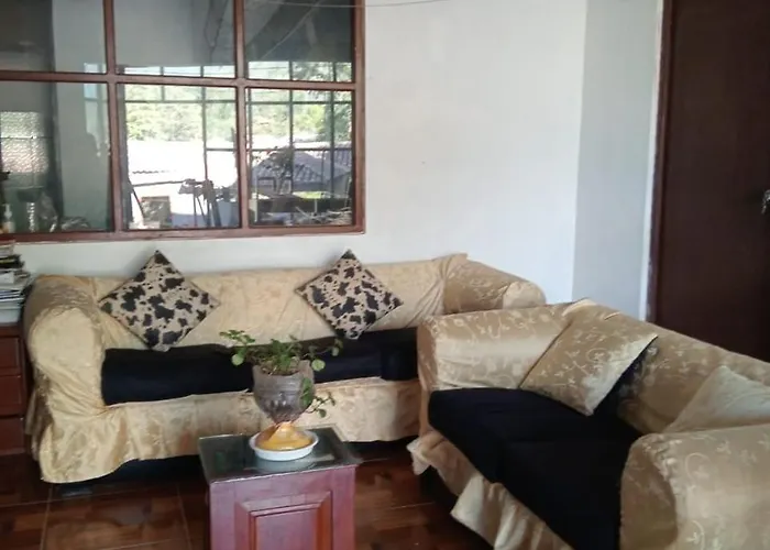 Affittacamere Aylluq Wasin Casa De Familia-guest House, Familiar *